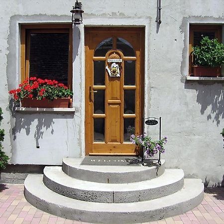 ホテル Toelgyfakucko Apartman バヤ エクステリア 写真